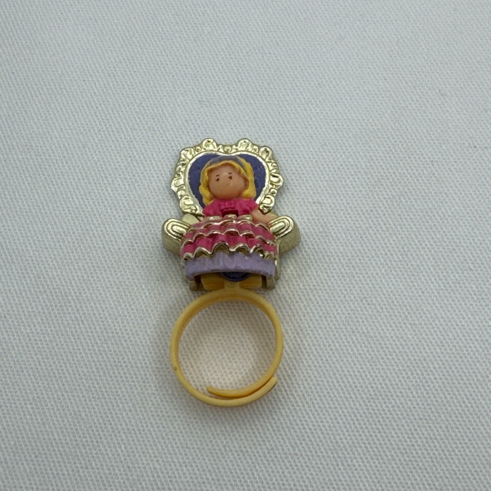 RARE 1993 Polly Pocket Royal Thrown Ring